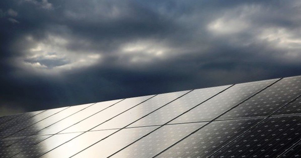 Guide To Efficiently Using Solar Panels In Cloudy Climates